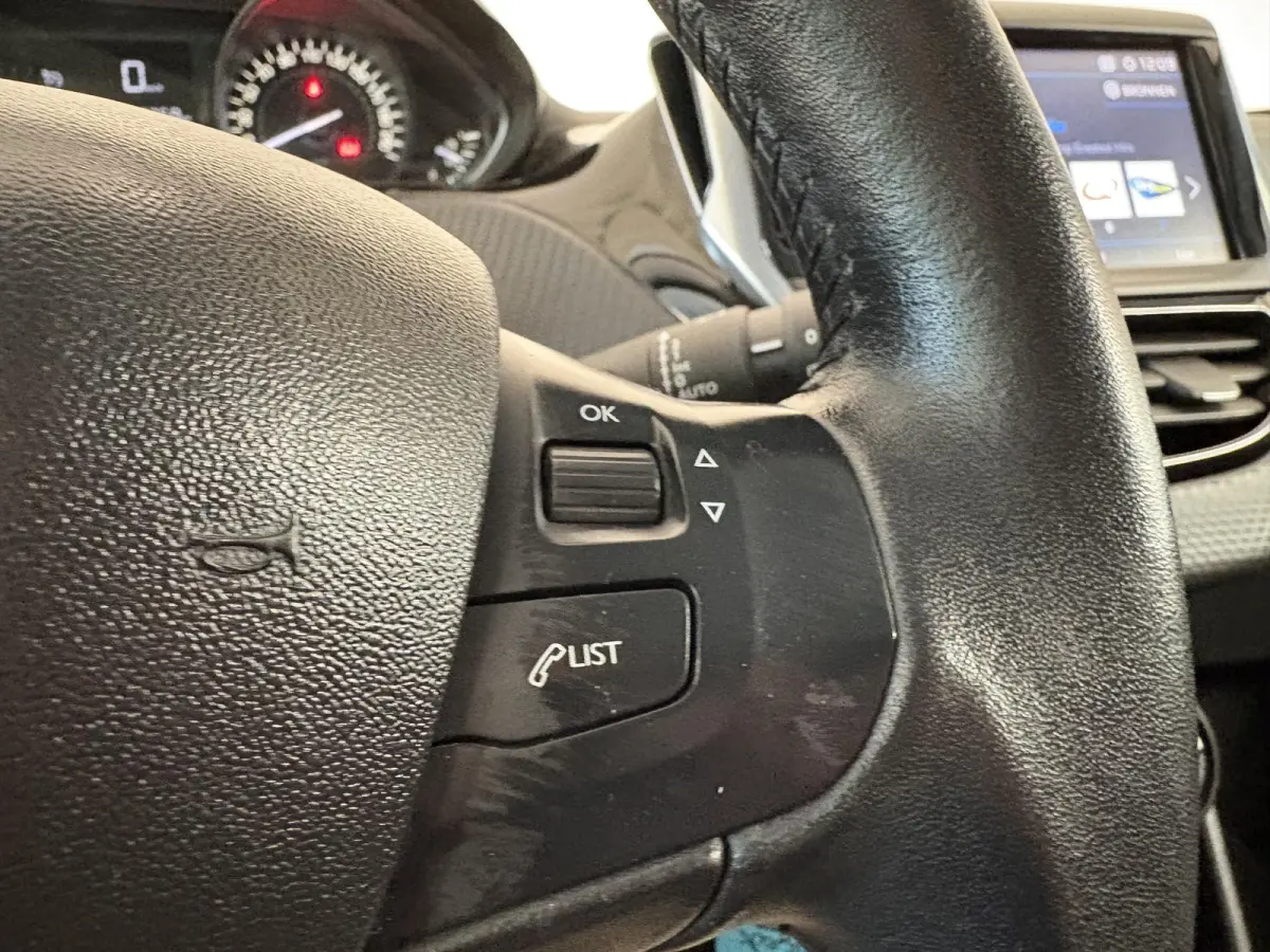 1.2 PureTech Signature | Navigatie | Airco | Parkeersensoren |
