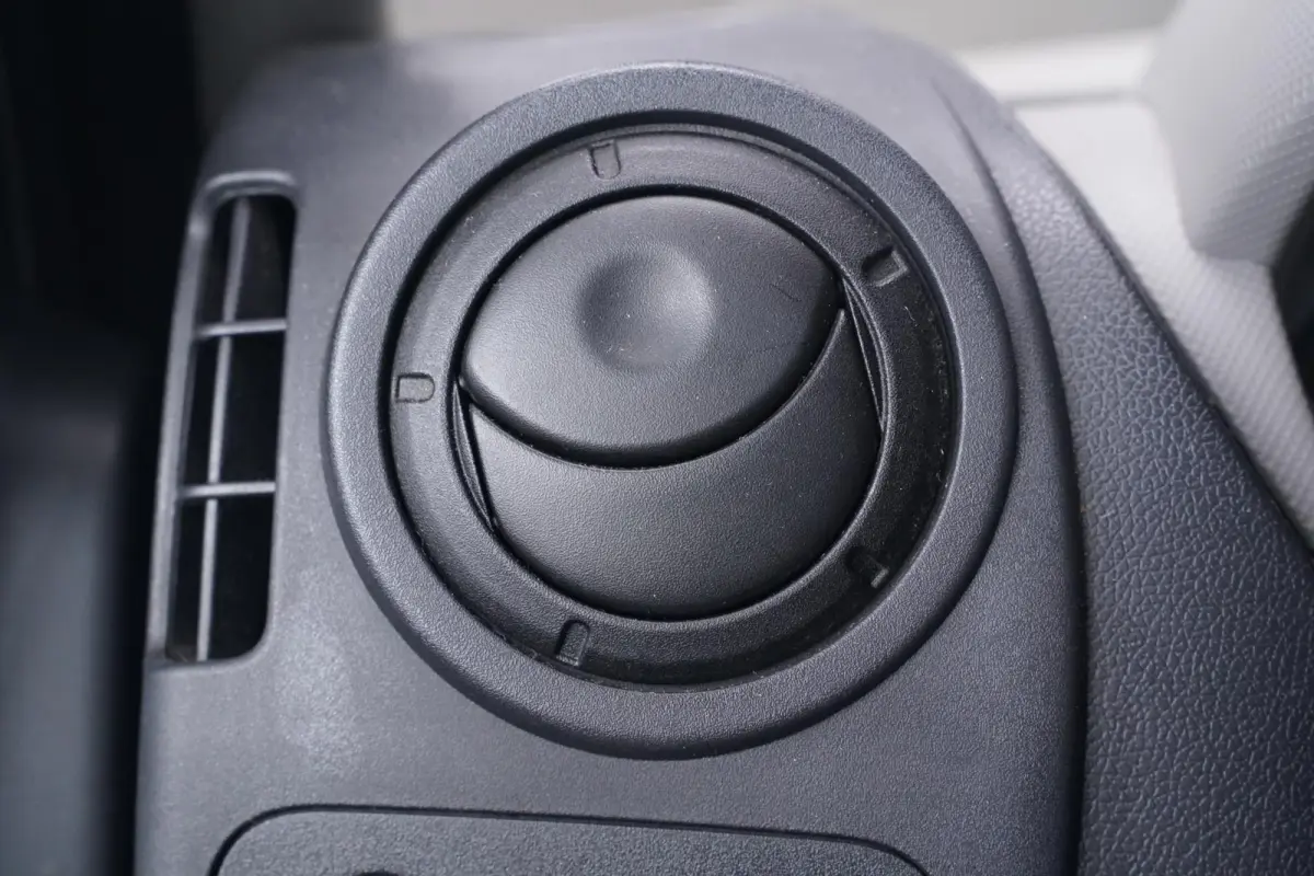 2.3 dCi 130 pk L3H2 Euro 6 Airco, Cruise Control Laadruimte Pakket, Trekhaak, Zonneklep, 3-Zits