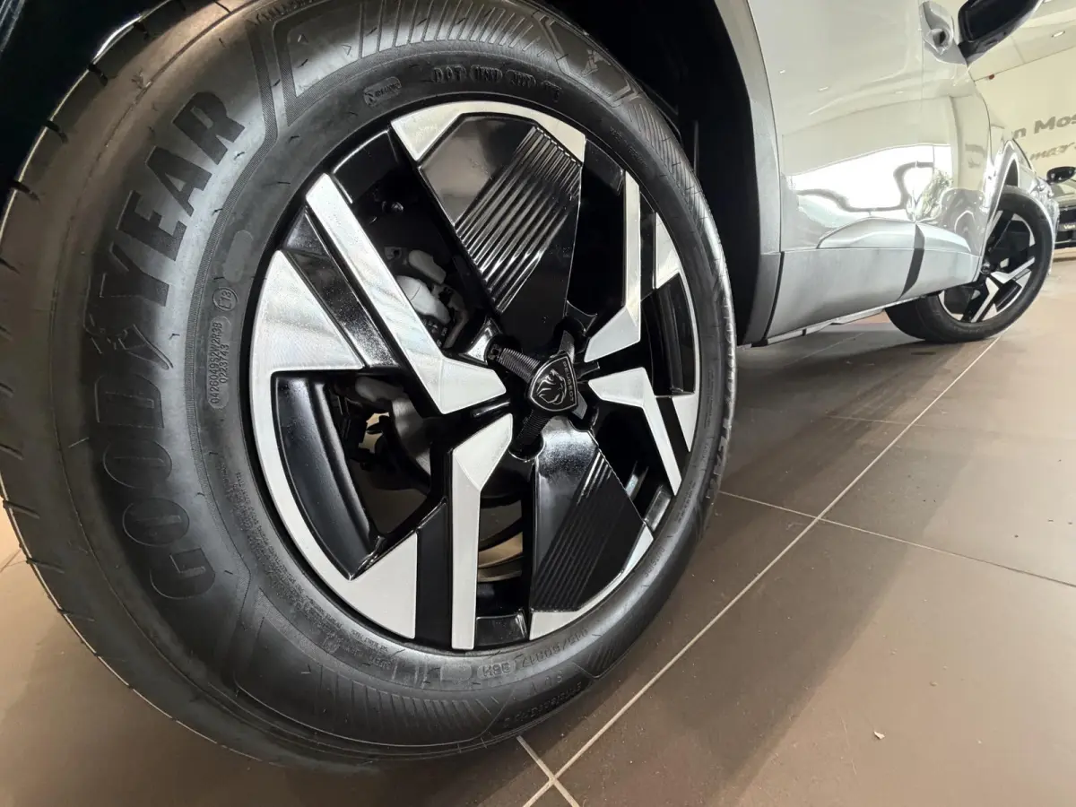 1.2 Hybrid 145 GT | EXCLUSIVE DEALS | UIT VOORRAAD LEVERBAAR IN DIVERSE KLEUREN |