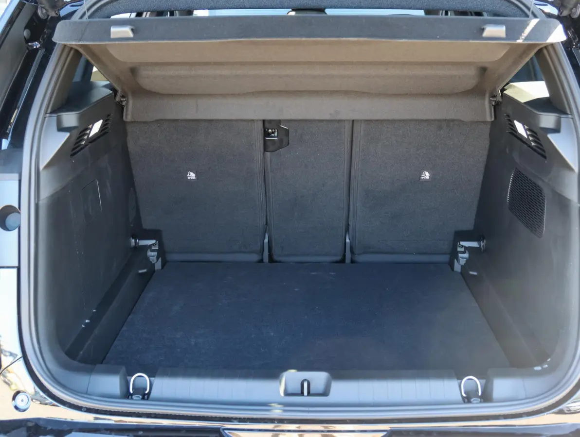 1.6 e-Hybrid Plug-In First Edition FOCAL Hi-Fi | Stoelkoeling/verwarming | Hands-Free achterklep | Panoramisch Schuifdak