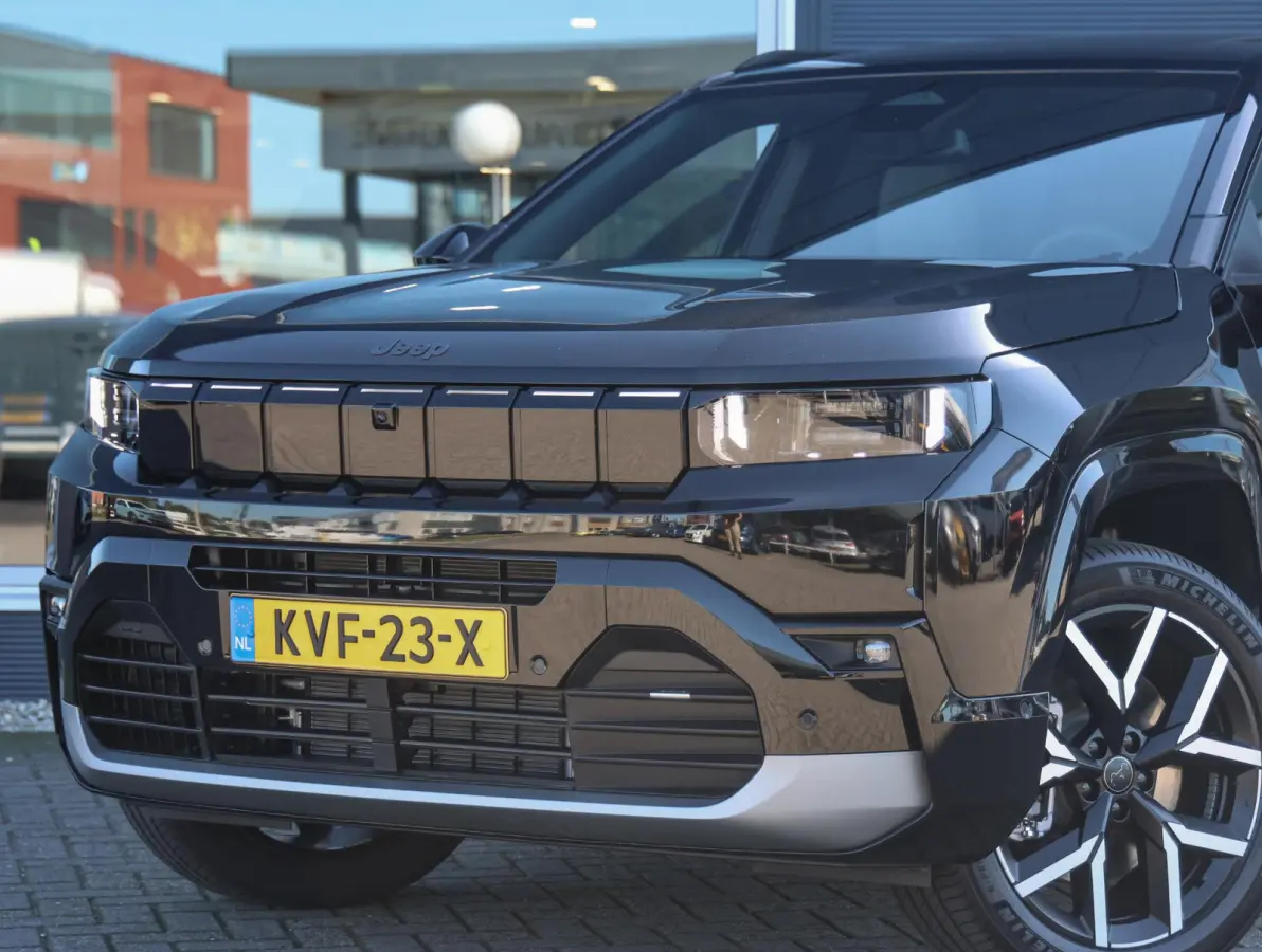 1.6 e-Hybrid Plug-In First Edition FOCAL Hi-Fi | Stoelkoeling/verwarming | Hands-Free achterklep | Panoramisch Schuifdak