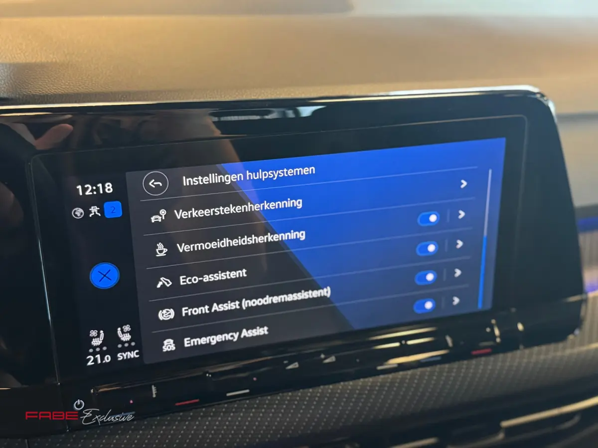 2.0 TSI R 4Motion / Akrapovic / Memory / Pano / H/K / HUD / Stoelventilatie / IQ Lights / Drift / Camera / Carplay