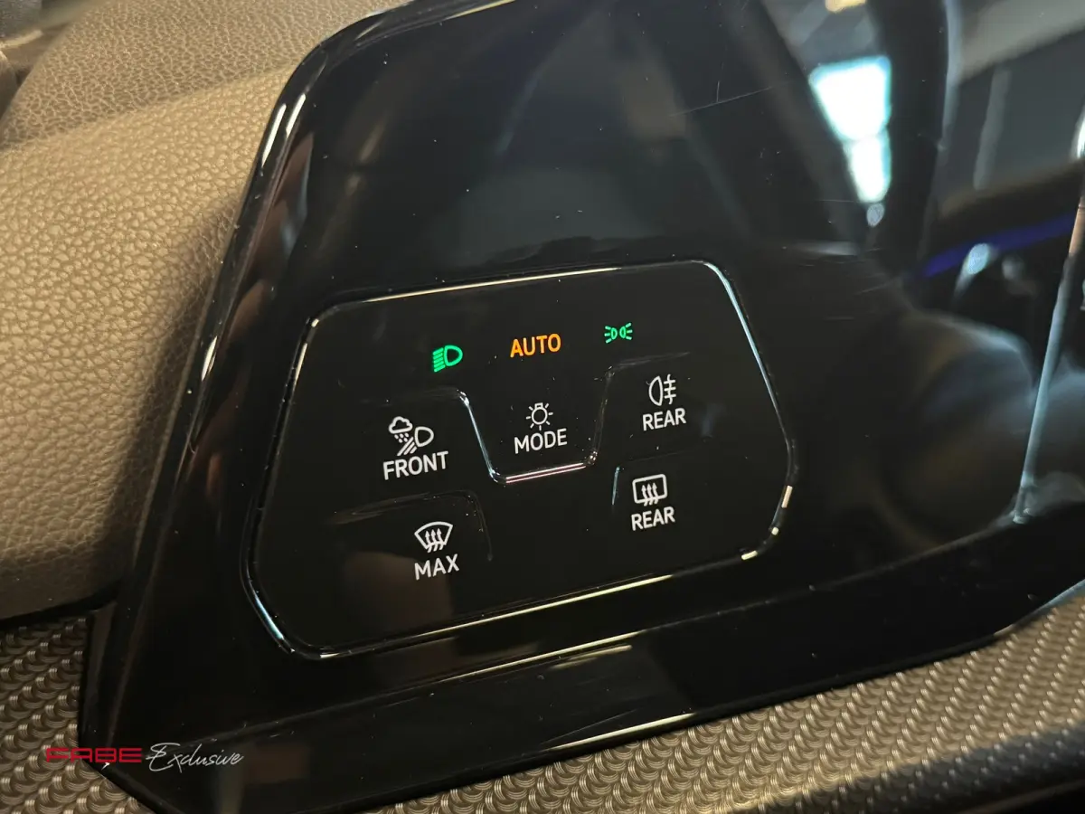 2.0 TSI R 4Motion / Akrapovic / Memory / Pano / H/K / HUD / Stoelventilatie / IQ Lights / Drift / Camera / Carplay