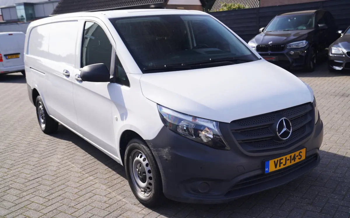 110 CDI Extra Lang| Airco | Navigatie | 6 bak | Camera | Schuifdeur rechts | Exclusief BTW | NAP | Origineel NL