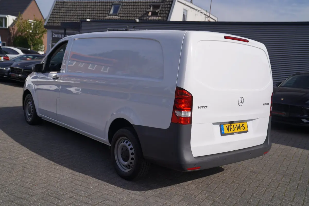 110 CDI Extra Lang| Airco | Navigatie | 6 bak | Camera | Schuifdeur rechts | Exclusief BTW | NAP | Origineel NL