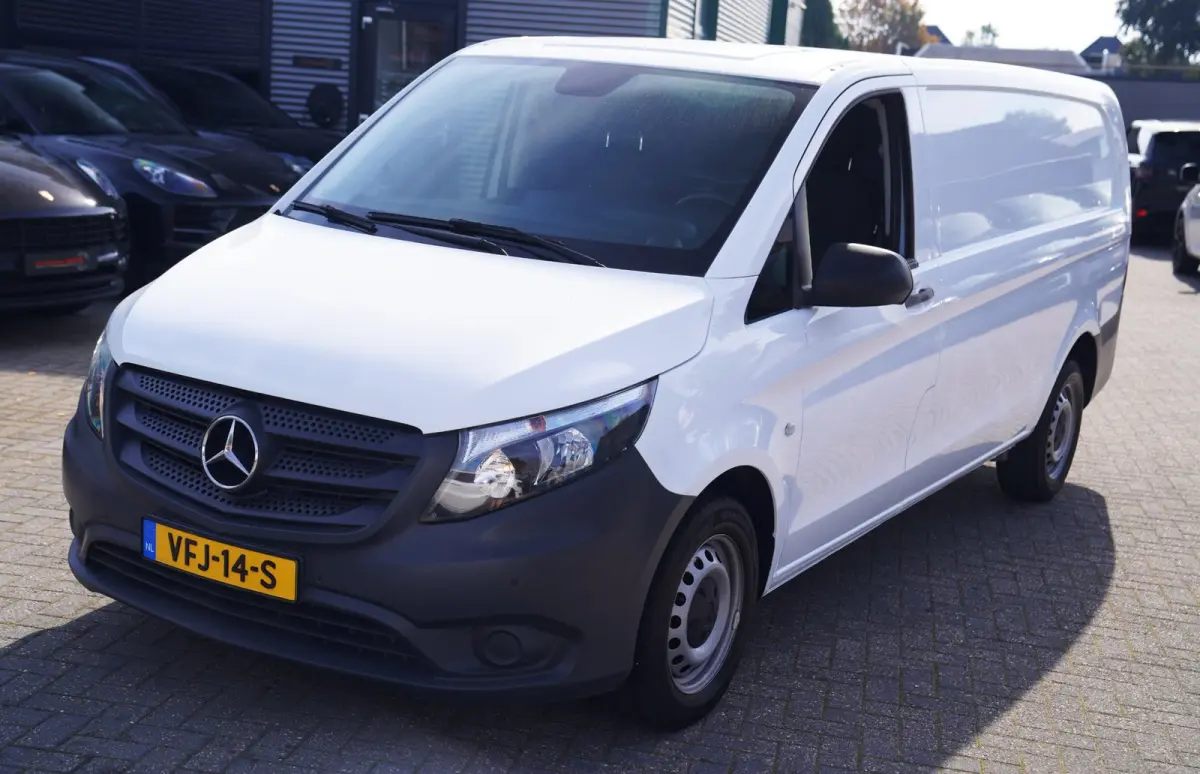 110 CDI Extra Lang| Airco | Navigatie | 6 bak | Camera | Schuifdeur rechts | Exclusief BTW | NAP | Origineel NL