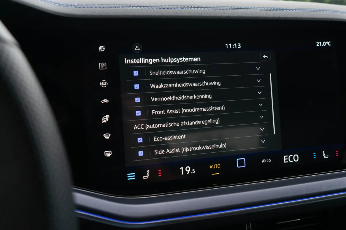 3.0 TSI eHybrid 4MOTION R / 5 Jaar Fabrieksgarantie/ Puglia/ Head-up/ 360 camera/ Dynaudio/ 340kW