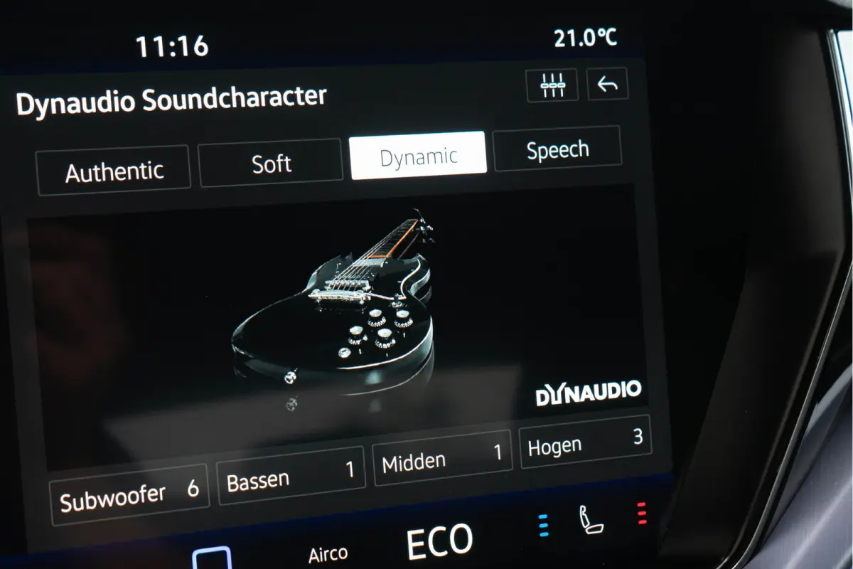 3.0 TSI eHybrid 4MOTION R / 5 Jaar Fabrieksgarantie/ Puglia/ Head-up/ 360 camera/ Dynaudio/ 340kW
