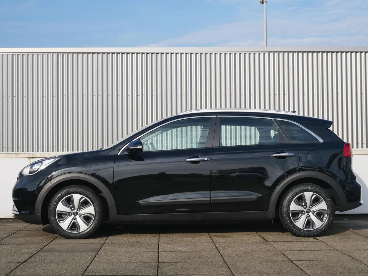 1.6 GDi Hybrid DynamicLine | Navigatie | Camera | Clima | Cruise |