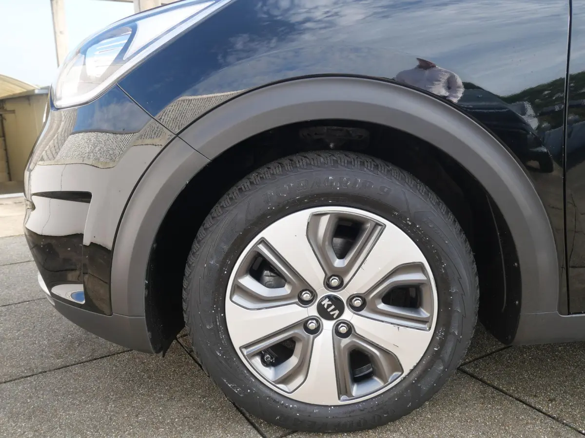 1.6 GDi Hybrid DynamicLine | Navigatie | Camera | Clima | Cruise |