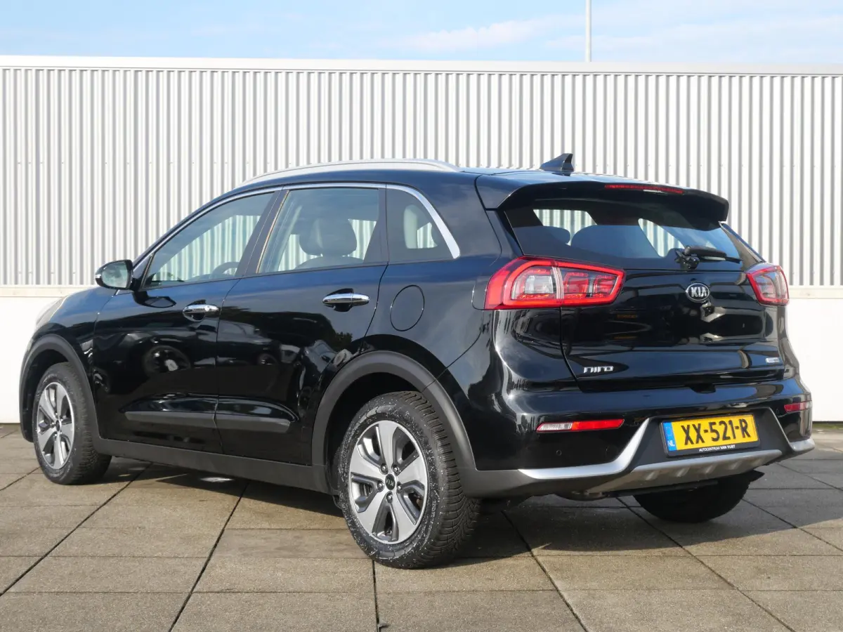 1.6 GDi Hybrid DynamicLine | Navigatie | Camera | Clima | Cruise |