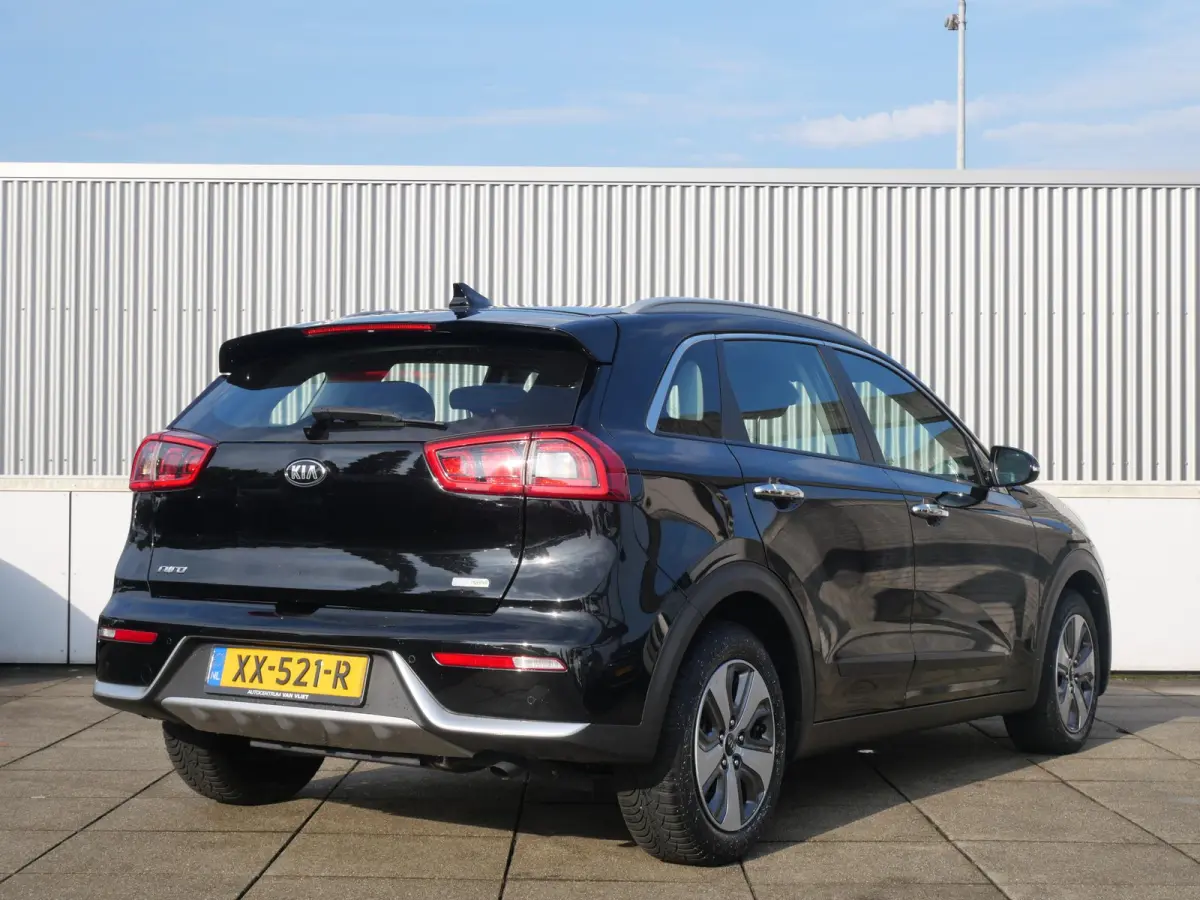 1.6 GDi Hybrid DynamicLine | Navigatie | Camera | Clima | Cruise |