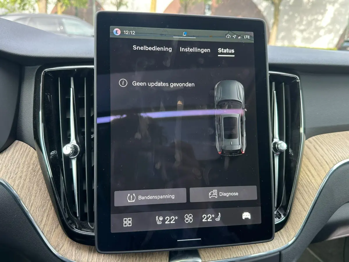2.0 T8 AWD Plug-in hybrid Ultra Dark VAN: 62.900,- VOOR: 59.877,- UW HERFSTVOORDEEL: 3.023,- EURO | FABR. garantie t/m 02-2028 | MEGA VOL! | LUCHTVERING | STOEL VERKOELING|VENTILATIE | B&W A