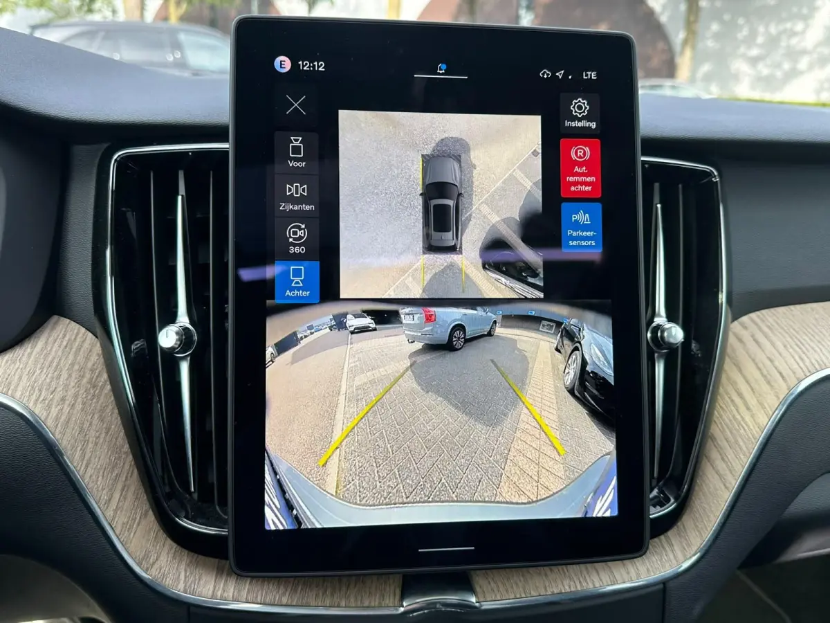 2.0 T8 AWD Plug-in hybrid Ultra Dark VAN: 62.900,- VOOR: 59.877,- UW HERFSTVOORDEEL: 3.023,- EURO | FABR. garantie t/m 02-2028 | MEGA VOL! | LUCHTVERING | STOEL VERKOELING|VENTILATIE | B&W A