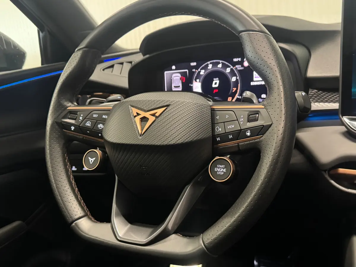 1.5 eTSI VZ Perfomance | PANO | HUD | 360 CAMERA | NARDO | SENNHEISER
