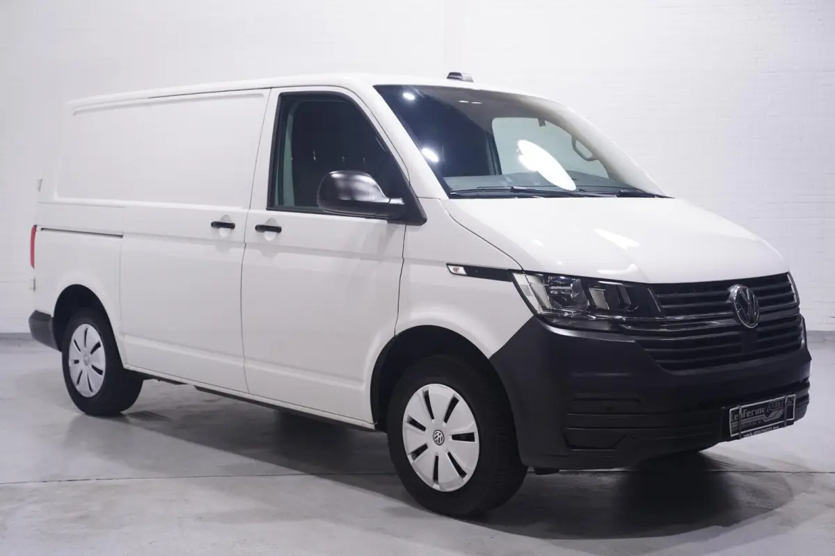2.0 TDI 110 pk L1H1 Airco, Camera Apple Carplay, Laadruimte Pakket, PDC V+A, 3-Zits