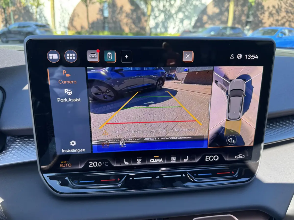 1.5 e-HYBRID 200kW VZ DSG VAN: € 48.900,- VOOR: 45.877,- UW HERFSTVOORDEEL: 3.023,- 272 PK! | PLUG-IN-HYBRIDE | KEY LESS ENTRY | PANORAMADAK | 360° CAMERA | EL. STOELEN MET GEHEUGEN| RIJK