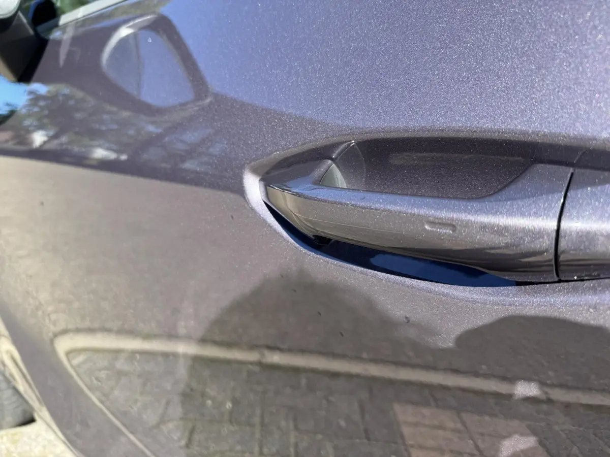 1.5 e-HYBRID 200kW VZ DSG VAN: € 48.900,- VOOR: 45.877,- UW HERFSTVOORDEEL: 3.023,- 272 PK! | PLUG-IN-HYBRIDE | KEY LESS ENTRY | PANORAMADAK | 360° CAMERA | EL. STOELEN MET GEHEUGEN| RIJK
