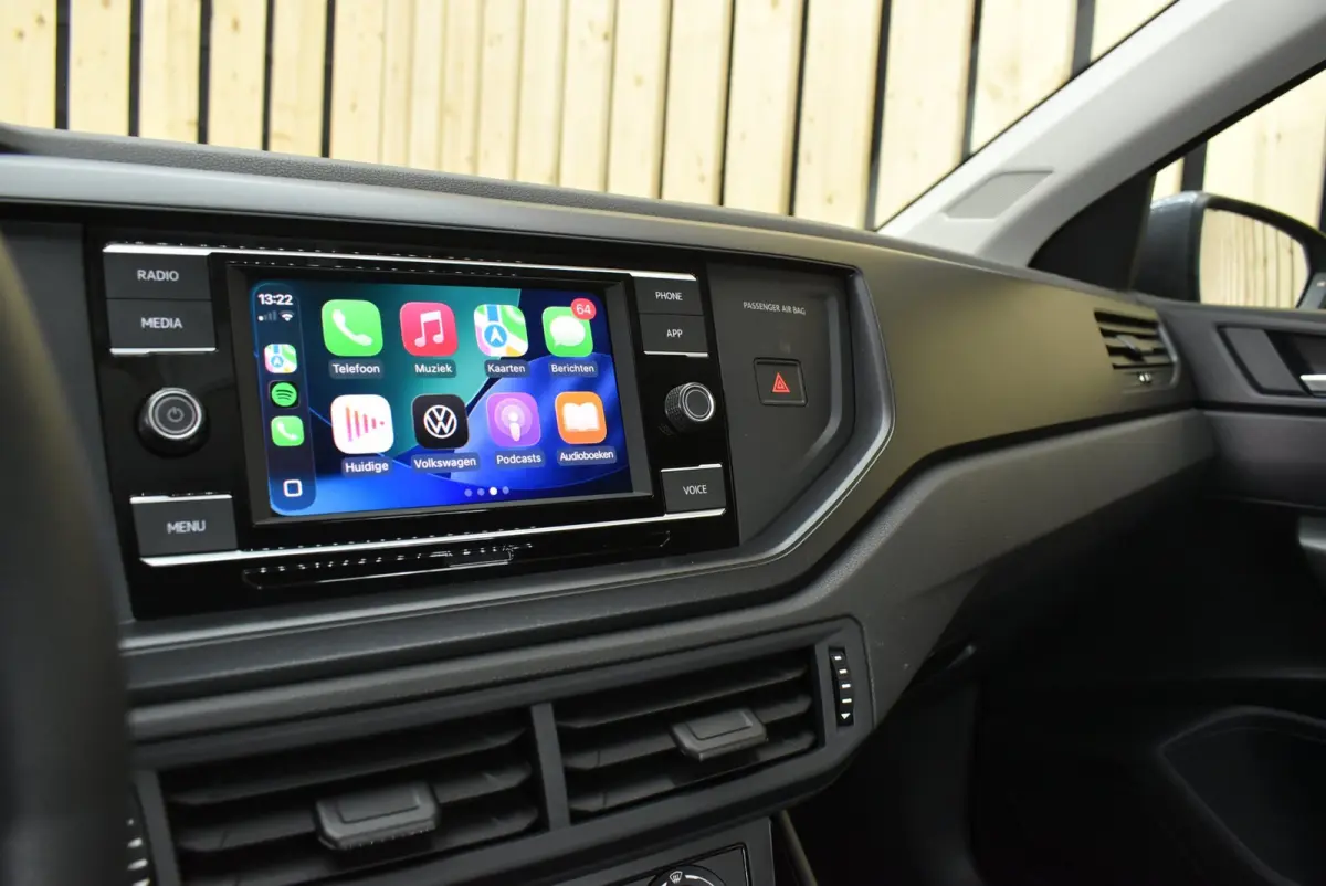 1.0 TSI Polo 2e eig. 97dkm Carplay Airco Cruise NL auto + Nwe APK