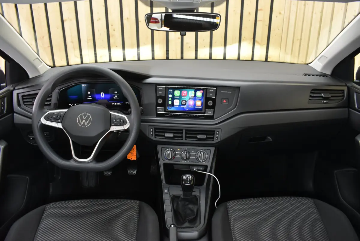 1.0 TSI Polo 2e eig. 97dkm Carplay Airco Cruise NL auto + Nwe APK