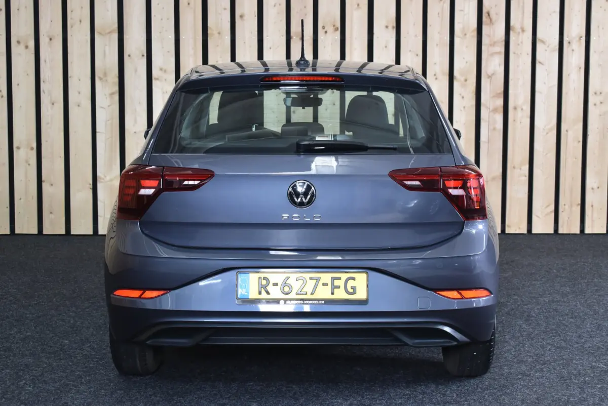 1.0 TSI Polo 2e eig. 97dkm Carplay Airco Cruise NL auto + Nwe APK