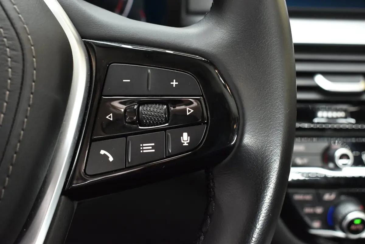 520i Executive Edition 115dkm Carplay 2e eig. NL-auto Dealerauto Nieuwe APK