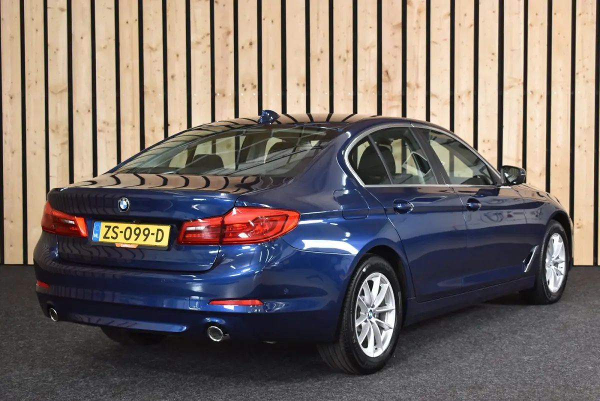 520i Executive Edition 115dkm Carplay 2e eig. NL-auto Dealerauto Nieuwe APK