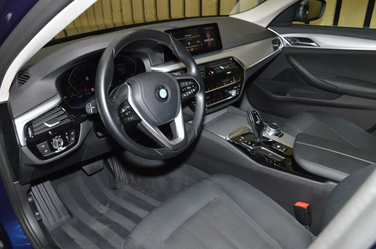 520i Executive Edition 115dkm Carplay 2e eig. NL-auto Dealerauto Nieuwe APK