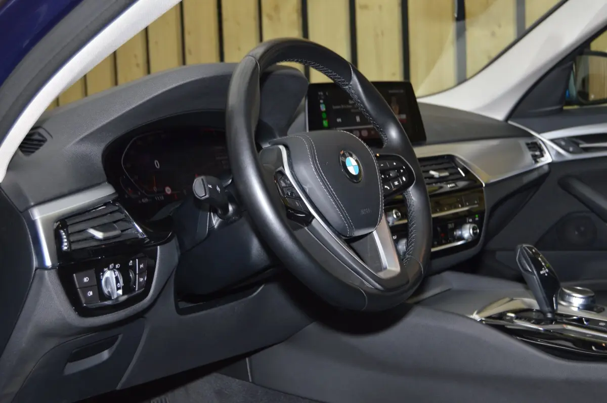 520i Executive Edition 115dkm Carplay 2e eig. NL-auto Dealerauto Nieuwe APK