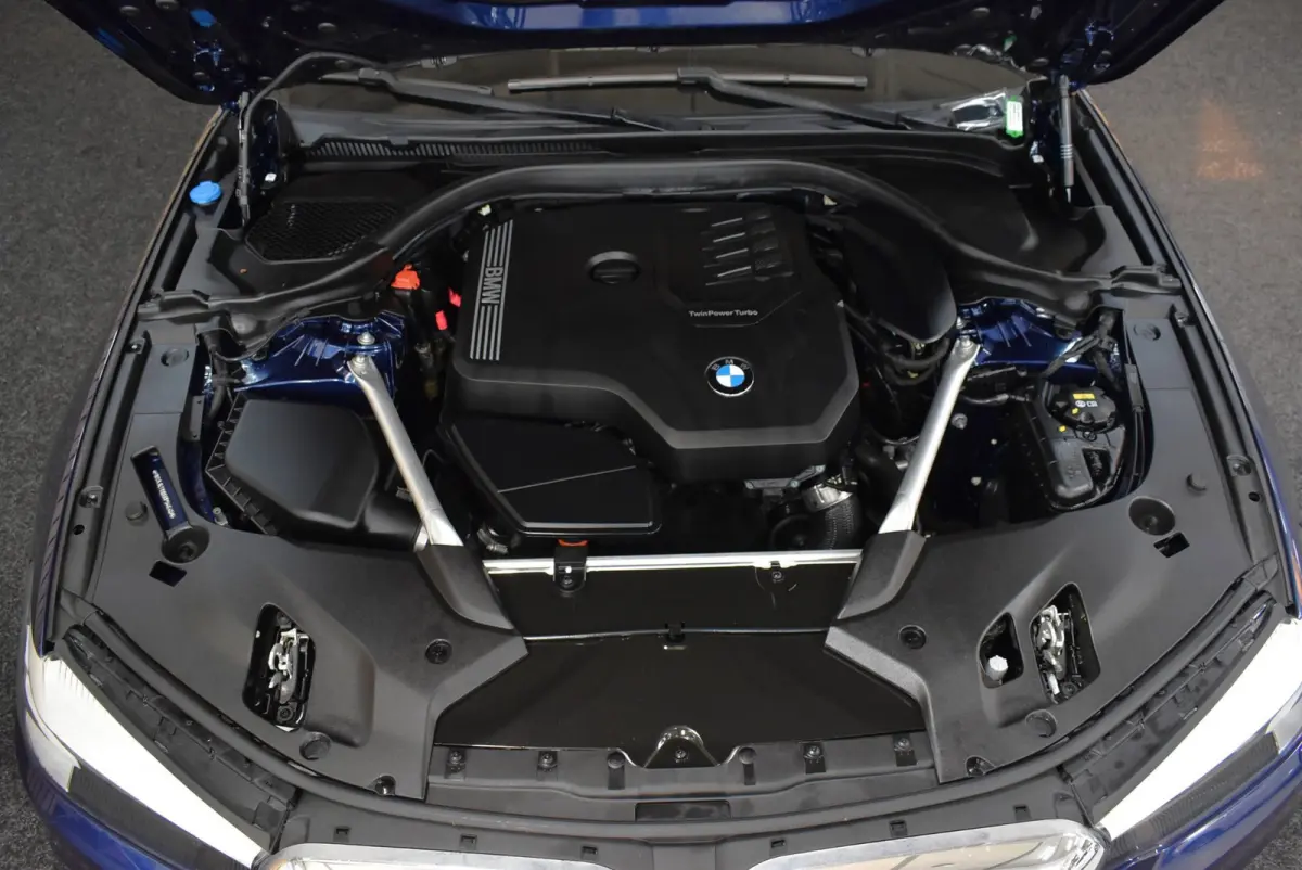 520i Executive Edition 115dkm Carplay 2e eig. NL-auto Dealerauto Nieuwe APK
