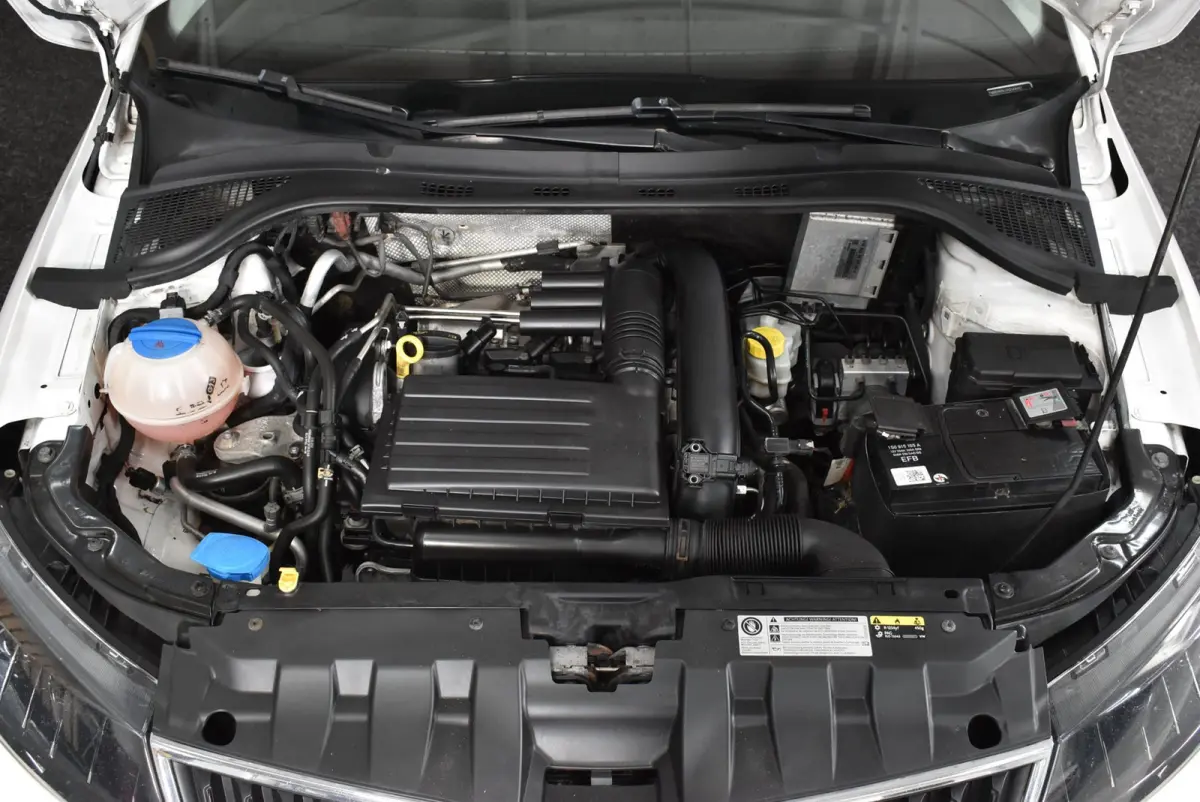 1.2 TSI Drive Navi Cruise Airco PDC 16" Dealerauto Nwe APK
