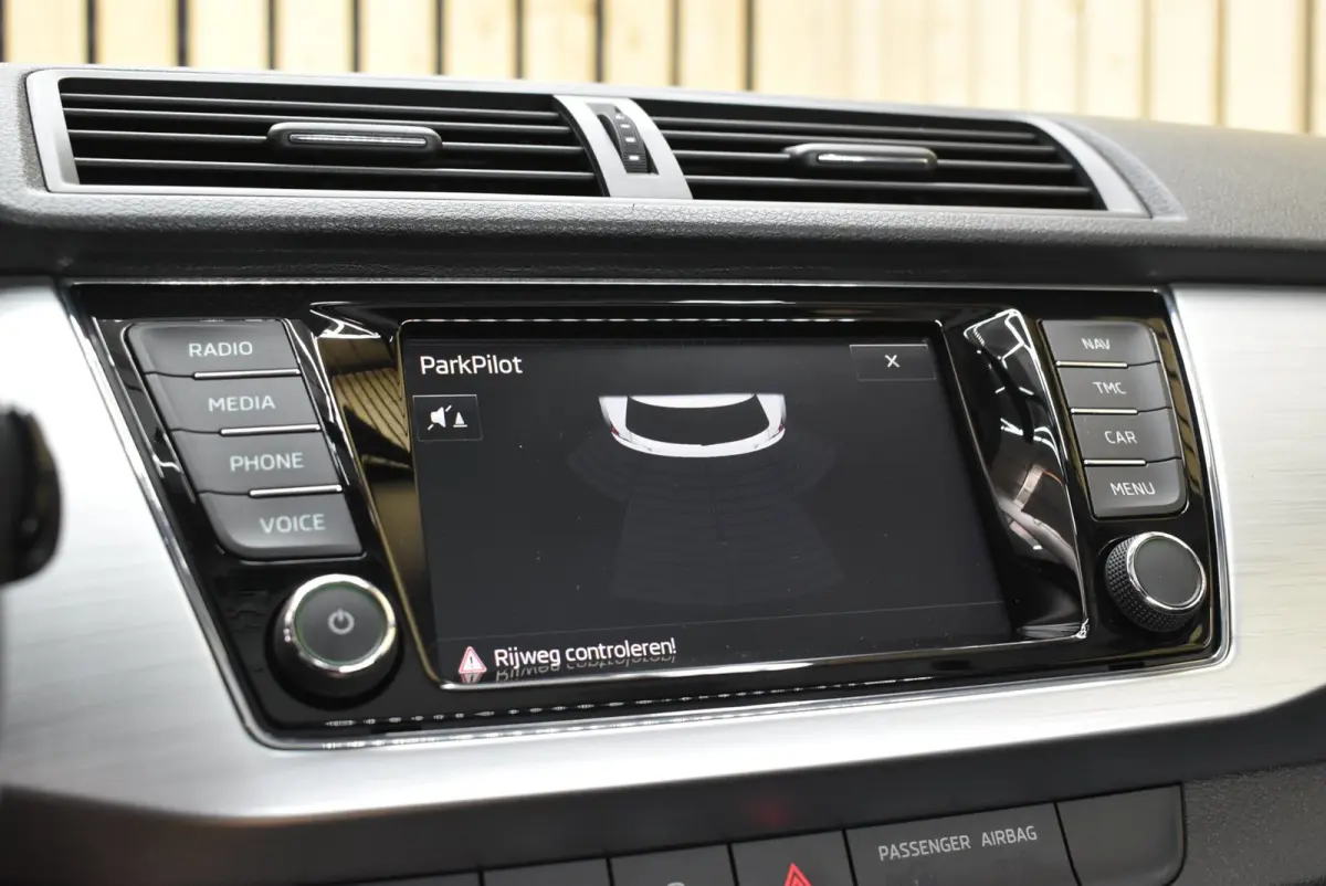 1.2 TSI Drive Navi Cruise Airco PDC 16" Dealerauto Nwe APK