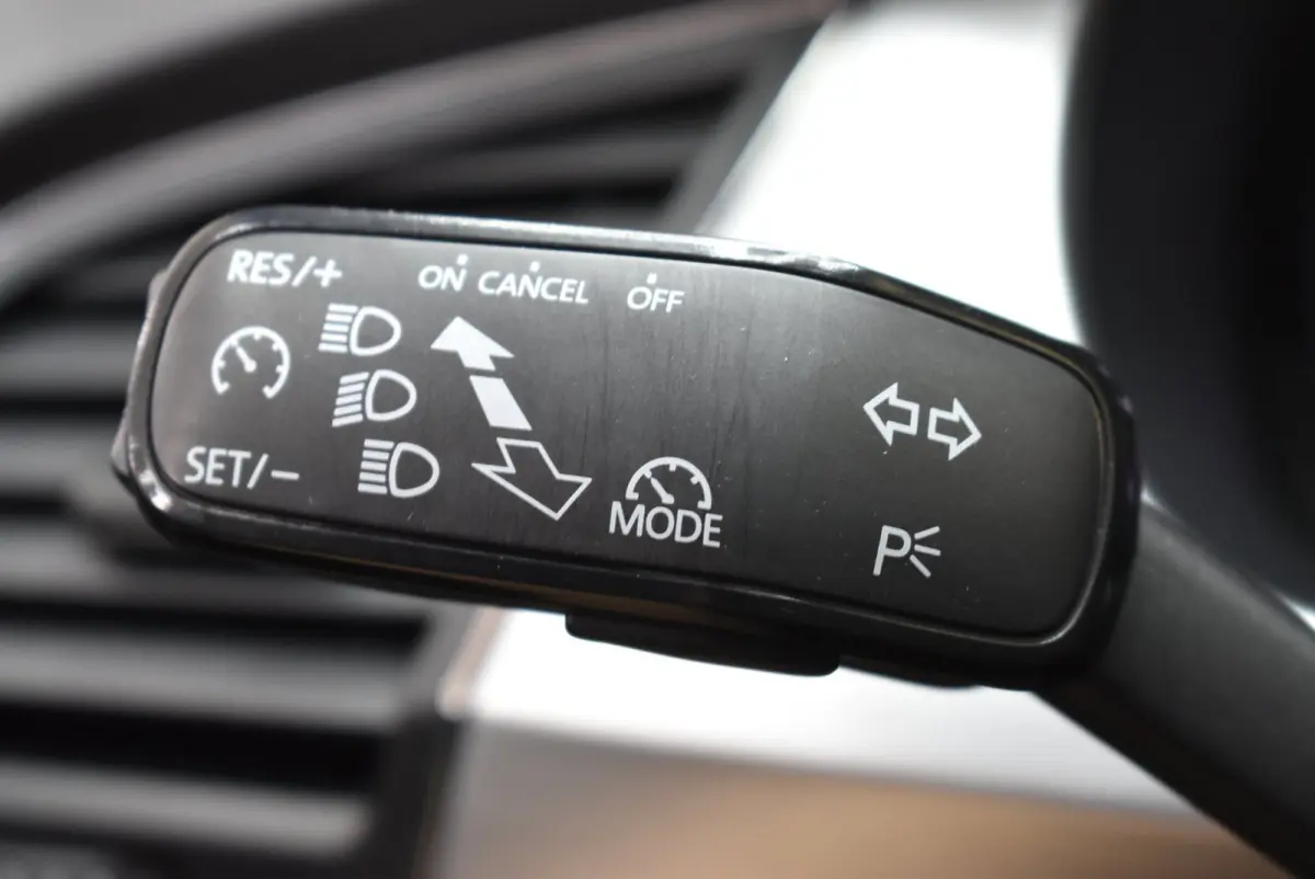 1.2 TSI Drive Navi Cruise Airco PDC 16" Dealerauto Nwe APK