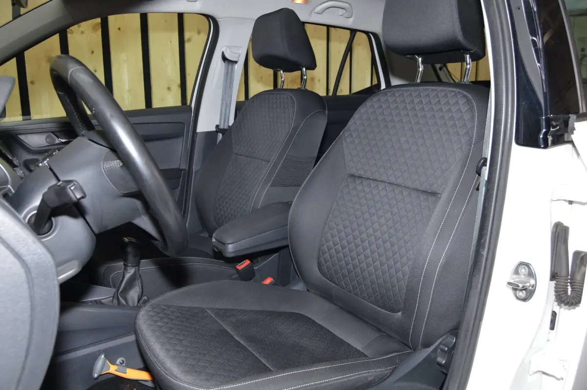 1.2 TSI Drive Navi Cruise Airco PDC 16" Dealerauto Nwe APK