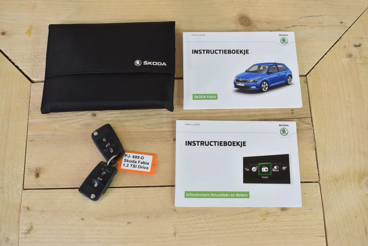 1.2 TSI Drive Navi Cruise Airco PDC 16" Dealerauto Nwe APK