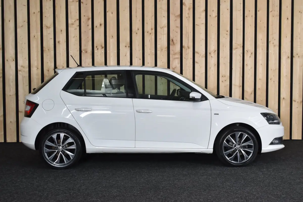 1.2 TSI Drive Navi Cruise Airco PDC 16" Dealerauto Nwe APK