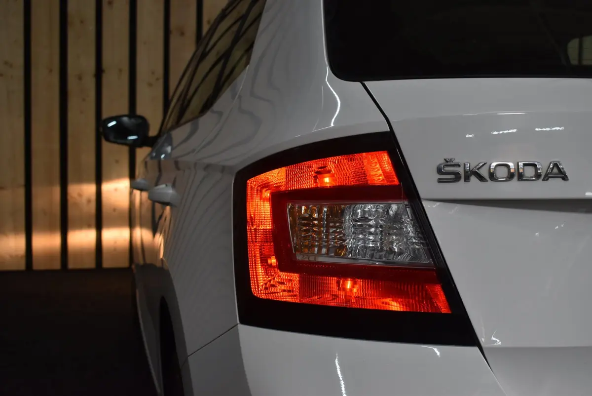 1.2 TSI Drive Navi Cruise Airco PDC 16" Dealerauto Nwe APK