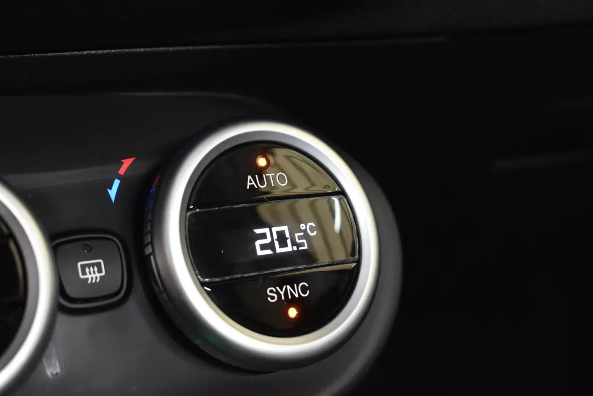 Cross 1.3 GSE City Cross 129 dkm. Automaat NL Auto Clima Keyless Cruise Navi + Nwe APK