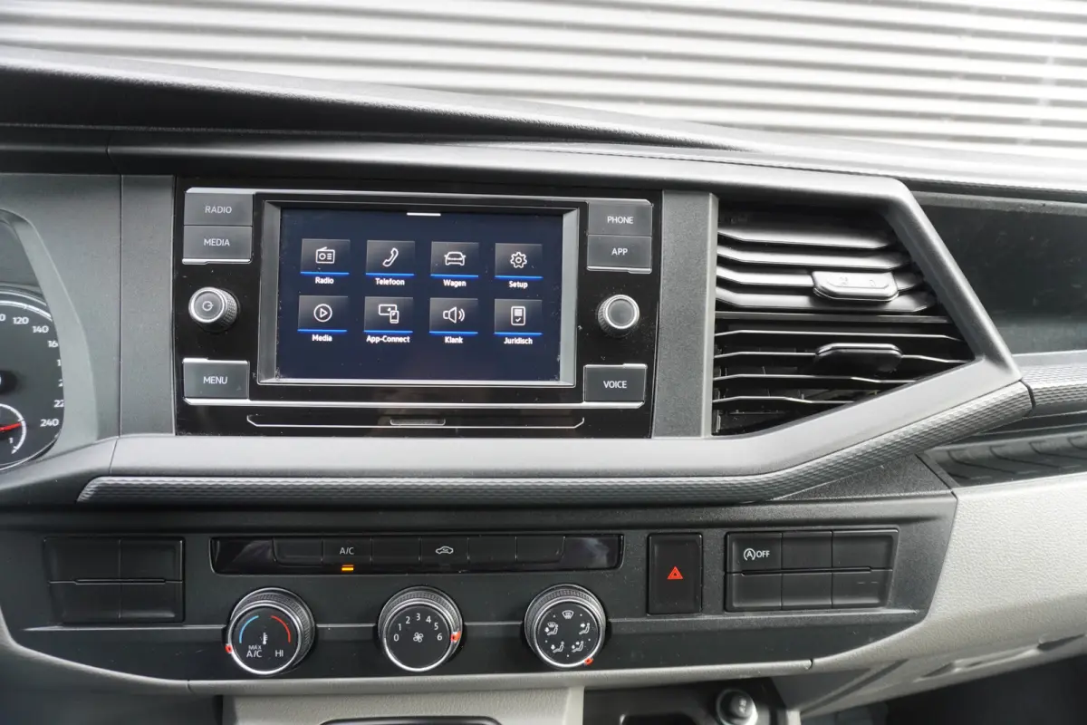 L2H1 150pk Automaat 2x Schuifdeur Apple carplay Camera Parkeersensoren Cruise control 3-zits