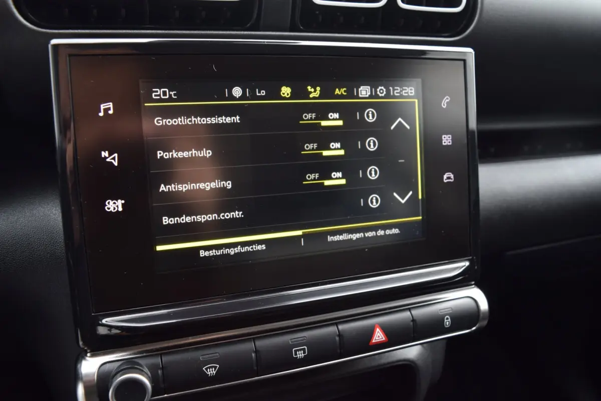 1.2 PureTech Feel | Navi | Clima | Cruise | NAP + APK 8-2027
