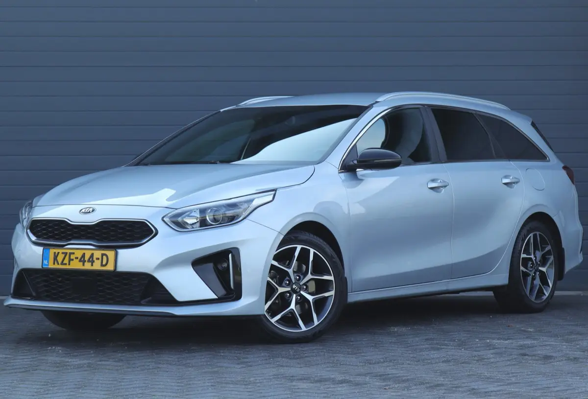 1.4 T-GDi GT-Line Automaat / Carplay / Camera