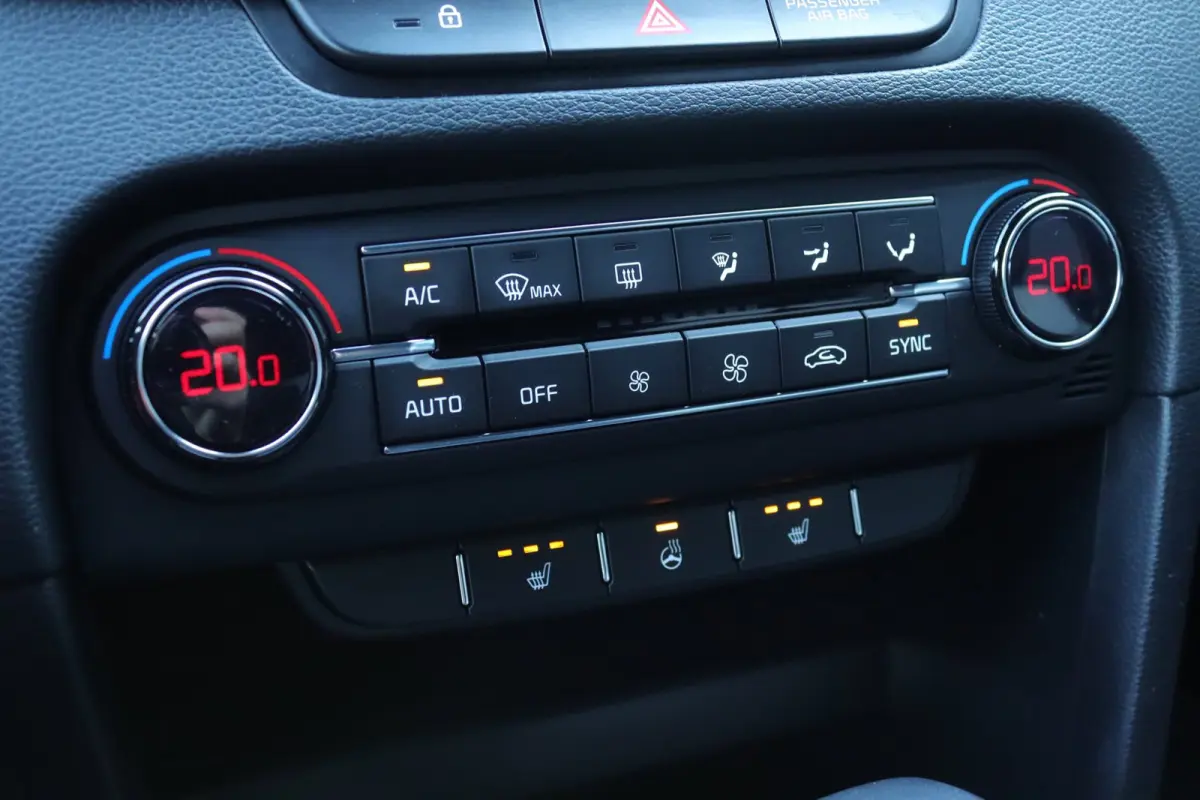 1.4 T-GDi GT-Line Automaat / Carplay / Camera