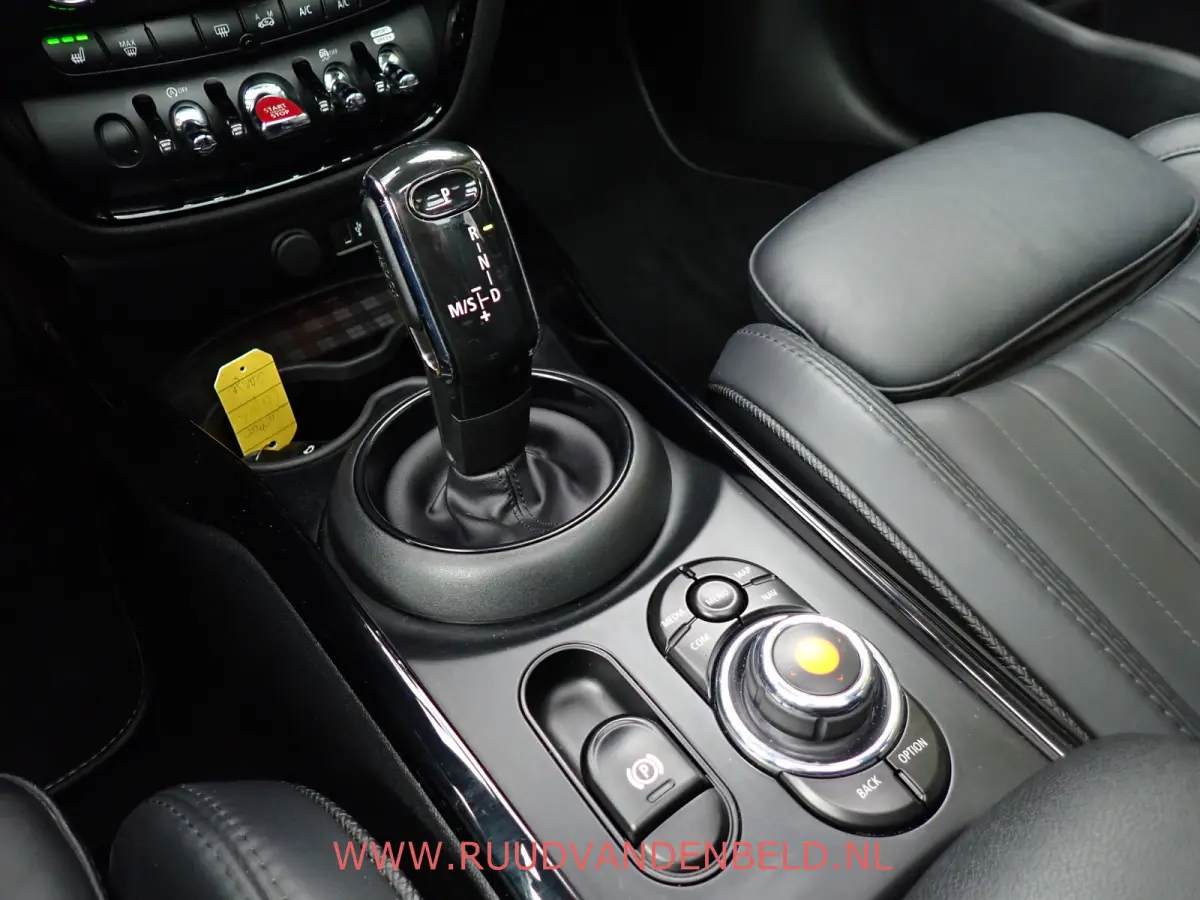 2.0 Cooper S Chili ACC / H&K / TREKHAAK / CAMERA / CARPLAY / KEYLESS