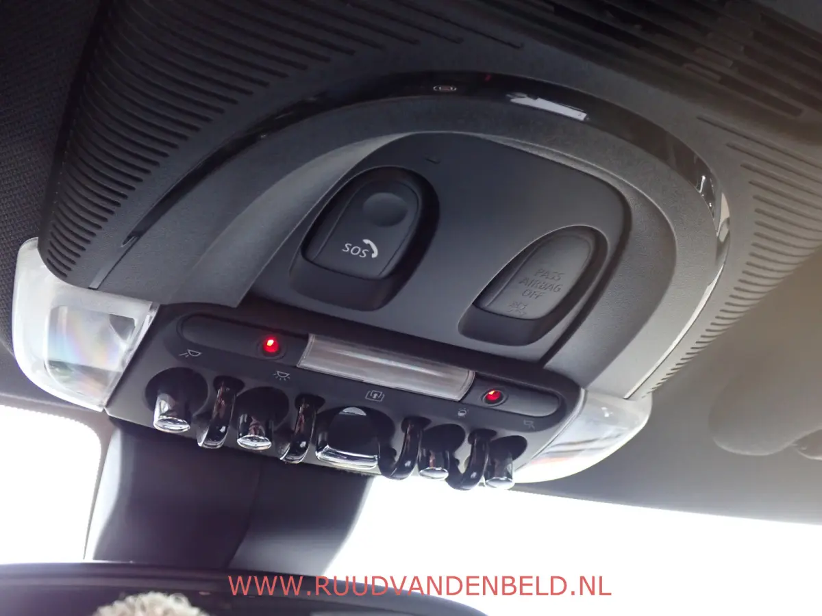 2.0 Cooper S Chili ACC / H&K / TREKHAAK / CAMERA / CARPLAY / KEYLESS