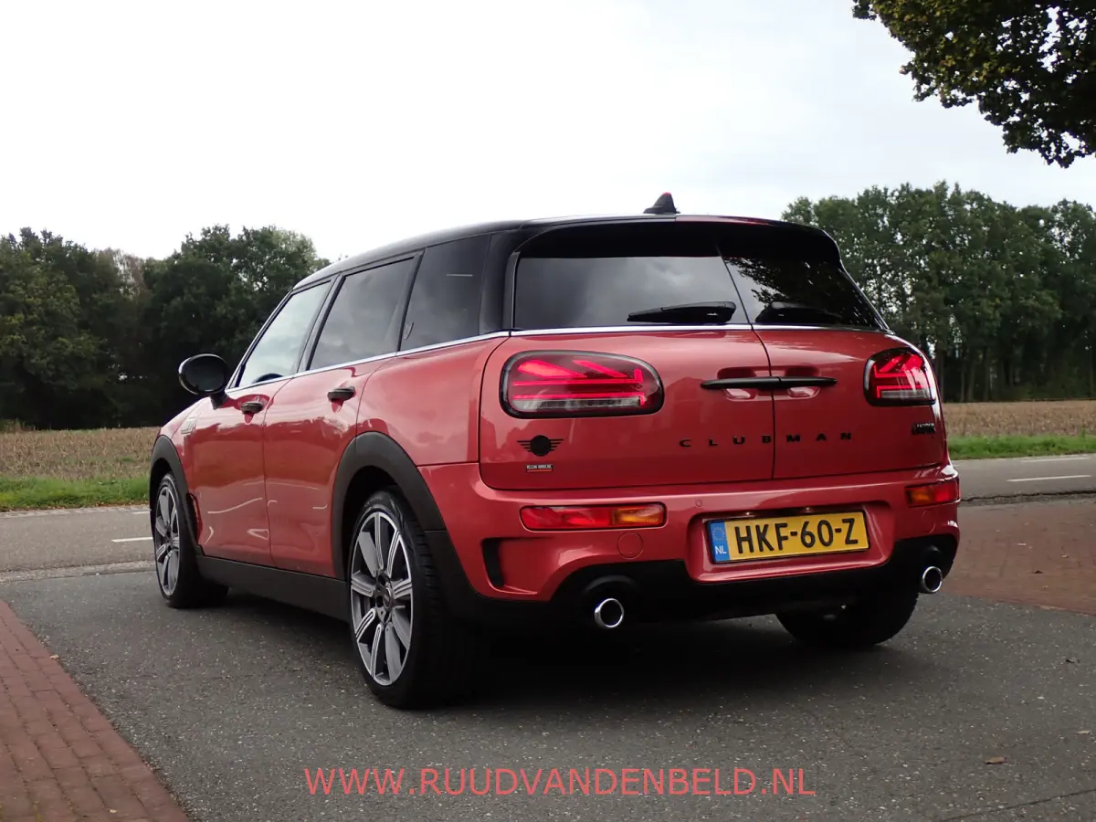 2.0 Cooper S Chili ACC / H&K / TREKHAAK / CAMERA / CARPLAY / KEYLESS