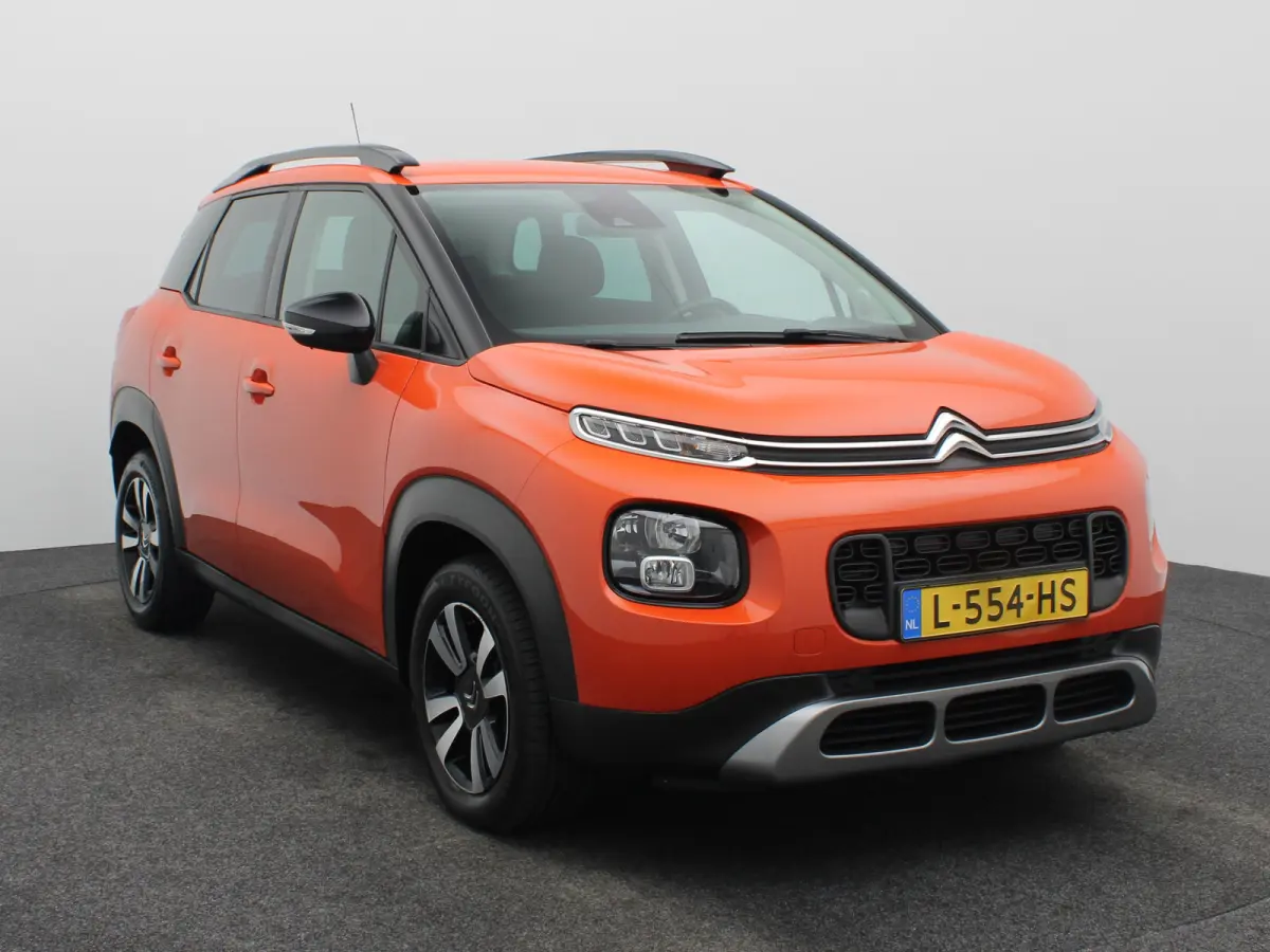 1.2 PureTech Shine | Automaat | Carplay | Parkeersensoren Voor en Achter | Navi | Clima | Stoelverwarming | 16" LMV