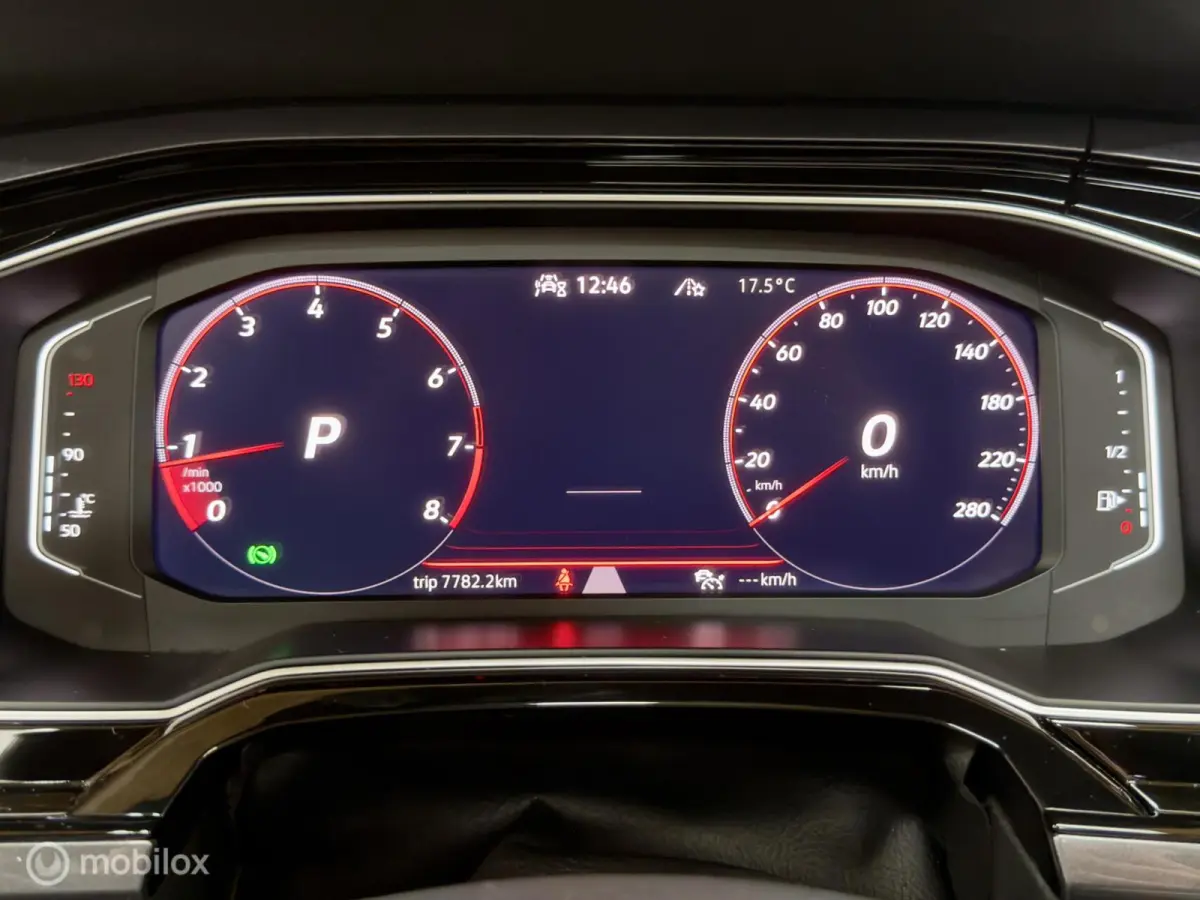 2.0 TSI GTI | Pano | Beats | ACC | IQ Drive | 18" | Maxton Design | Digital Cockpit | Sfeer | Parksensor | Apple- & Android Carplay | 200PK