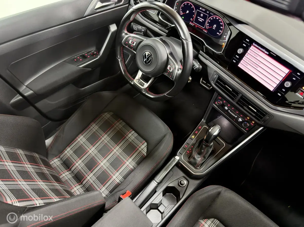 2.0 TSI GTI | Pano | Beats | ACC | IQ Drive | 18" | Maxton Design | Digital Cockpit | Sfeer | Parksensor | Apple- & Android Carplay | 200PK