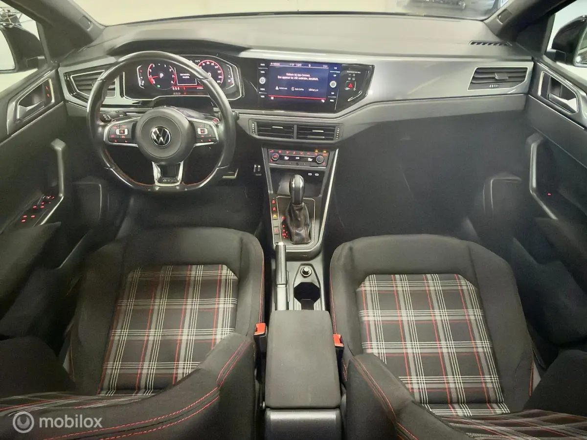 2.0 TSI GTI | Pano | Beats | ACC | IQ Drive | 18" | Maxton Design | Digital Cockpit | Sfeer | Parksensor | Apple- & Android Carplay | 200PK