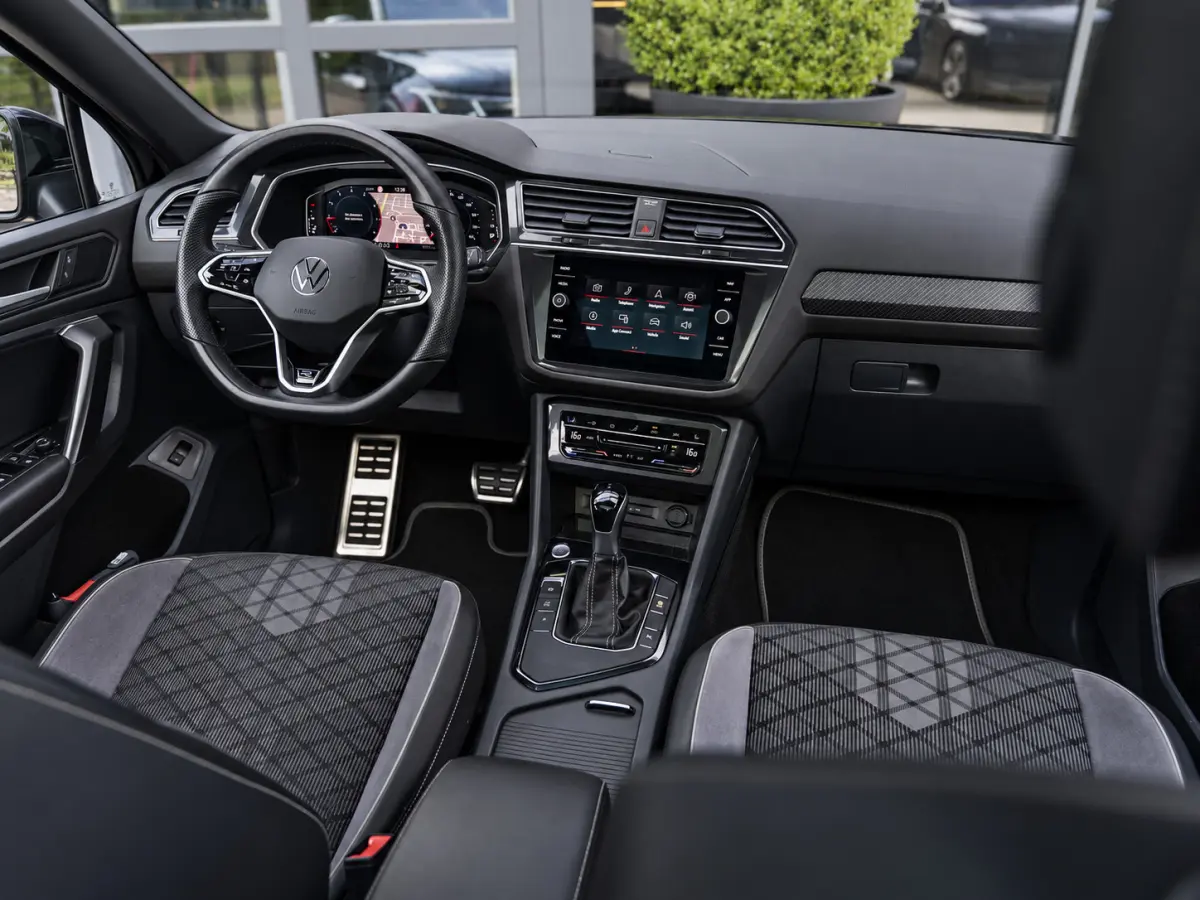 1.5 TSI R-Line|7P|PANO|CAM|ACC|19
